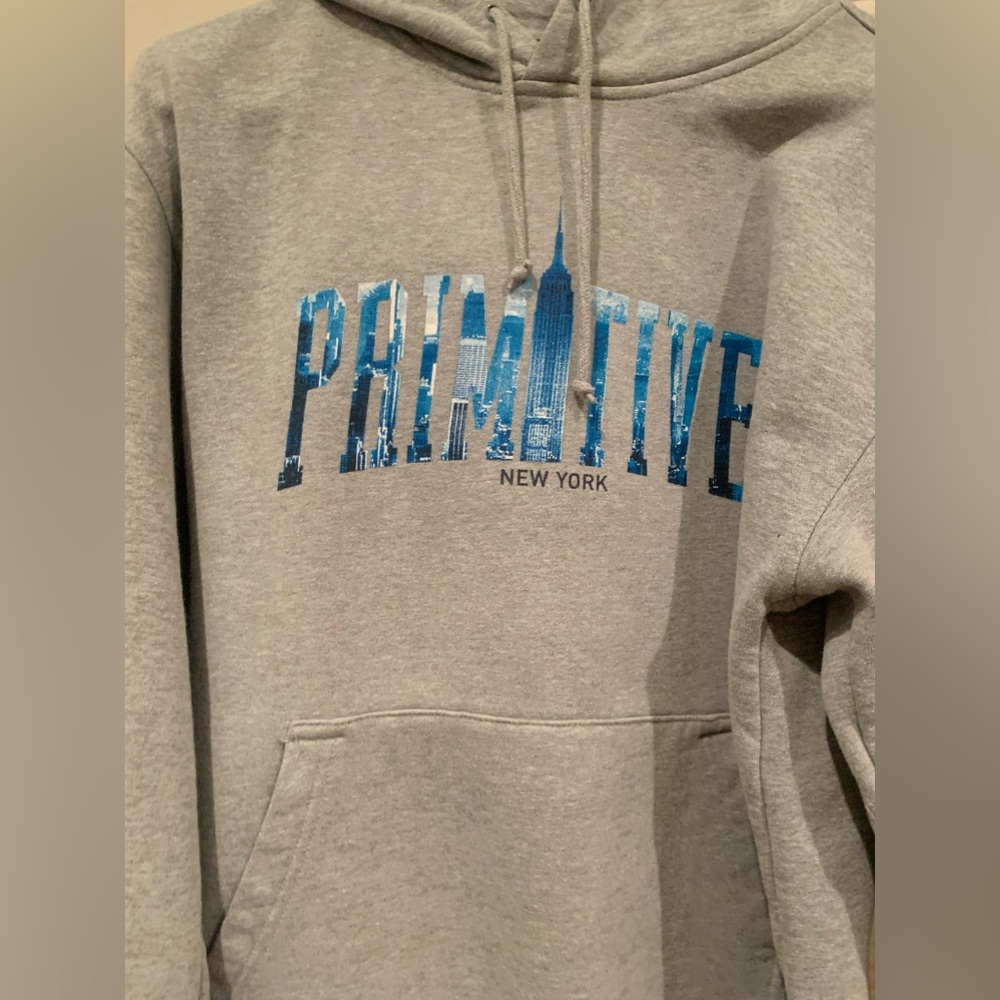 Primitive Men’s Medium Crew Sweatshirt